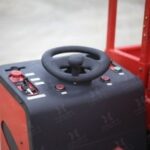 Фото 18 - Самоходный Ножничный Подъемник QZ-030-075 WD OXLIFT 300 кг 7,5 м.