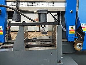 Фото 14 - MetalTec BS 300 CZ ленточнопильный станок c поворотом пильного модуля под углом 45 — 90°.